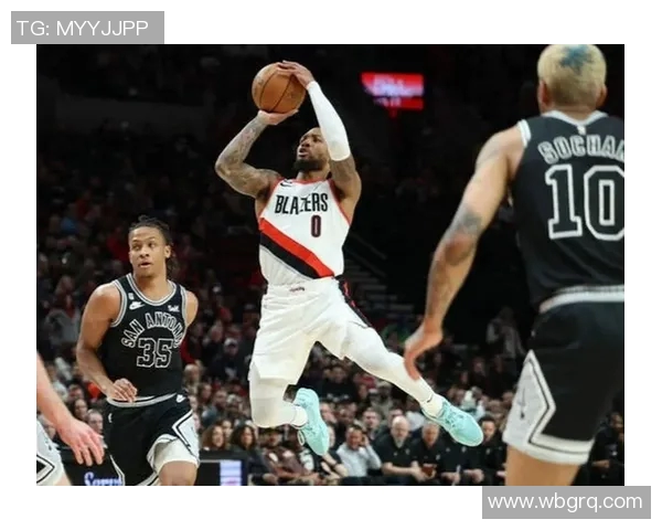 开拓者主场击败太阳,利拉德砍下35分:王牌之争再现经典瞬间